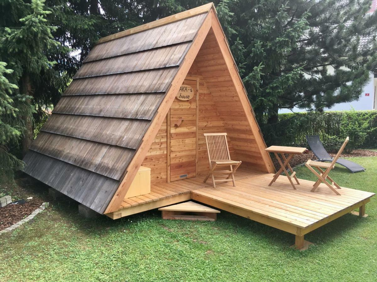 בלד Glamping Houses J-Max מראה חיצוני תמונה